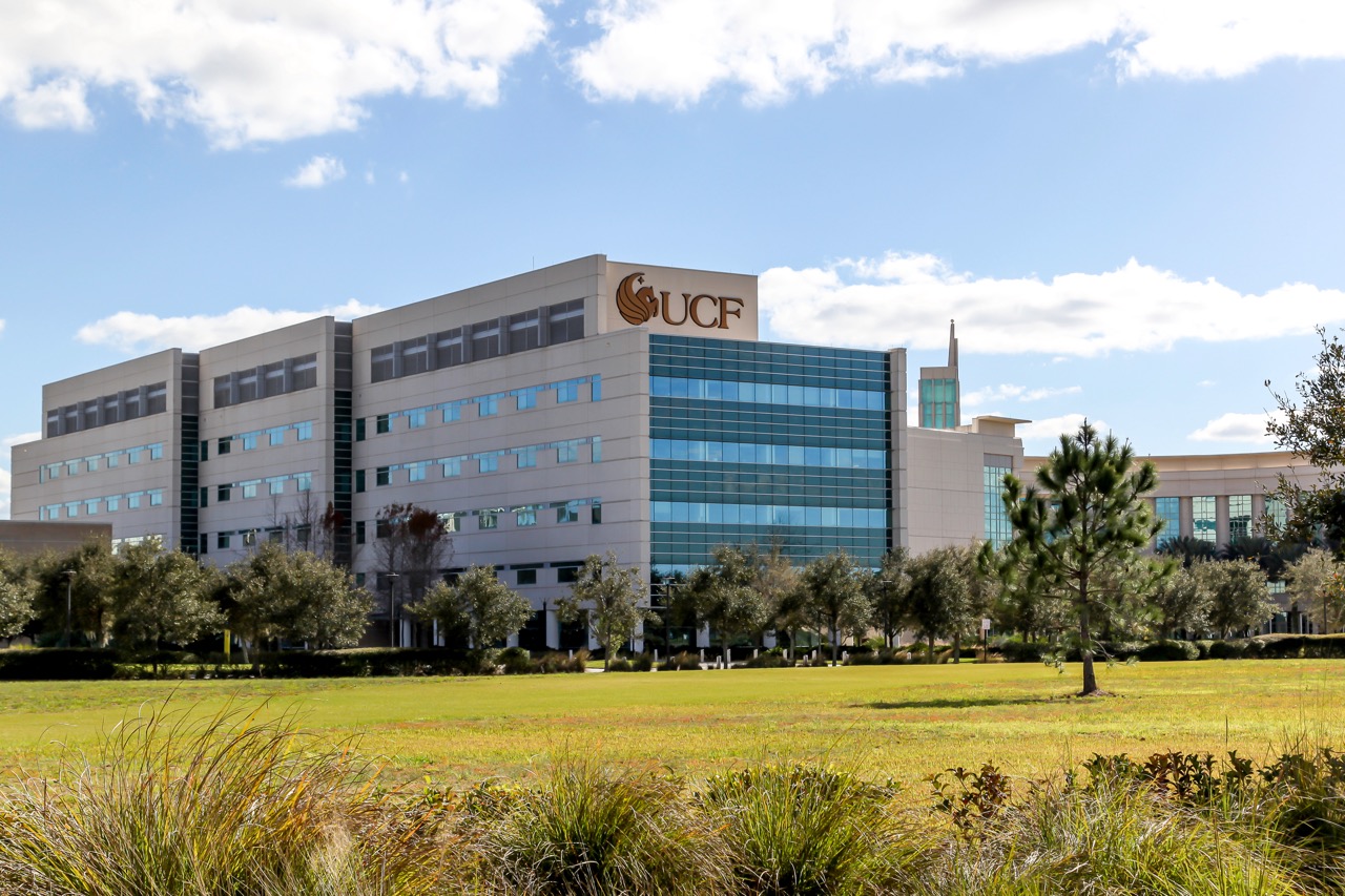 Orlando, Flórida, EUA - UCF College of Medicine no bairro de Lake Nona